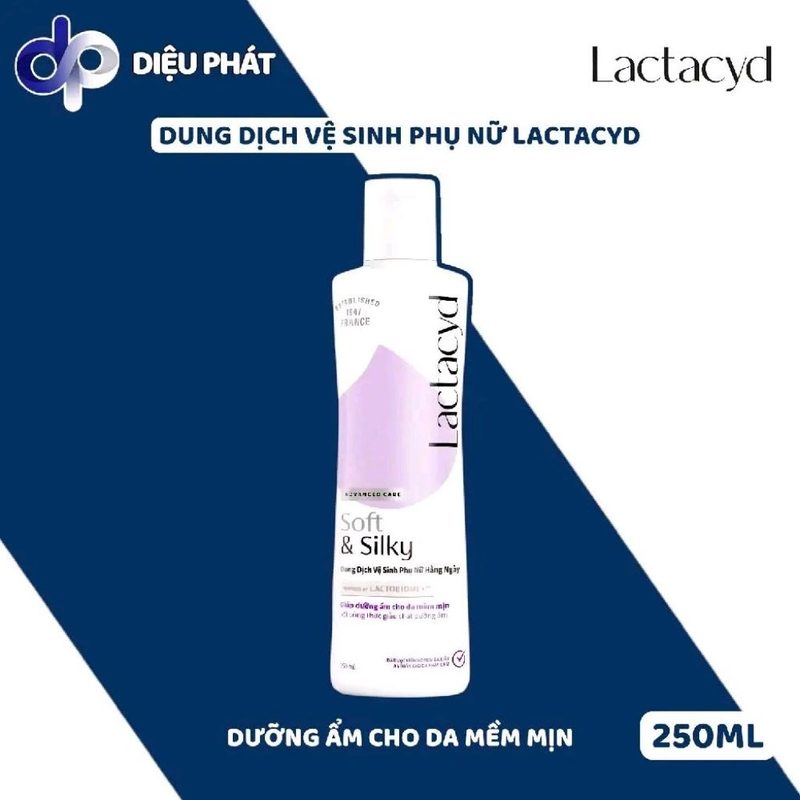 COMBO Dung Dịch Vệ Sinh Phụ Nữ Lactacyd 250ML Khử Mùi Dưỡng Ẩm Dịu Nhẹ Ngăn Ngừa Vi Khuẩn